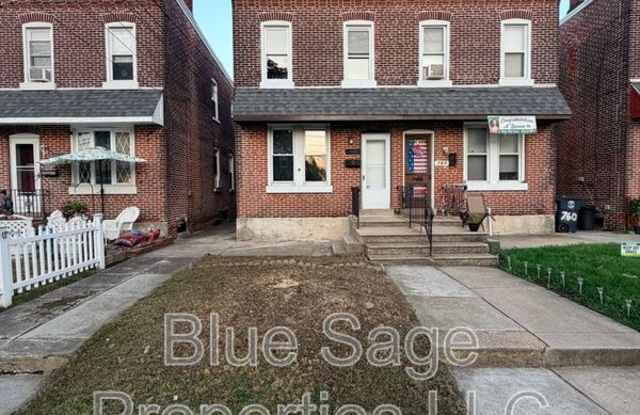 758 Saville Ave photos photos