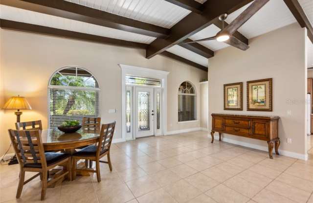 529 KEY ROYALE DRIVE Gallery 3