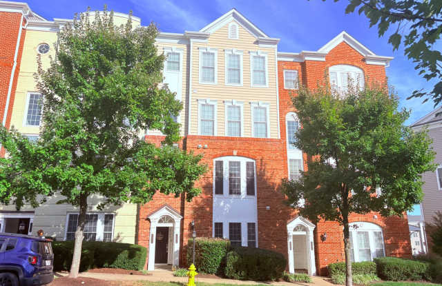 POTOMAC CLUB - TOWNHOUSE CONDO photos photos POTOMAC CLUB - TOWNHOUSE CONDO photos photos