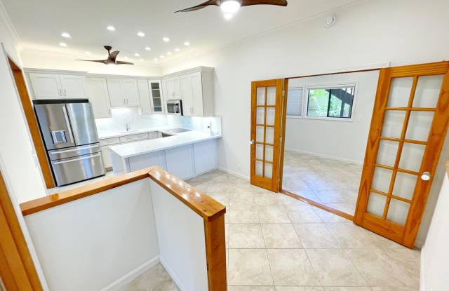 OHANA CLOSE TO THE BEACH! photos photos