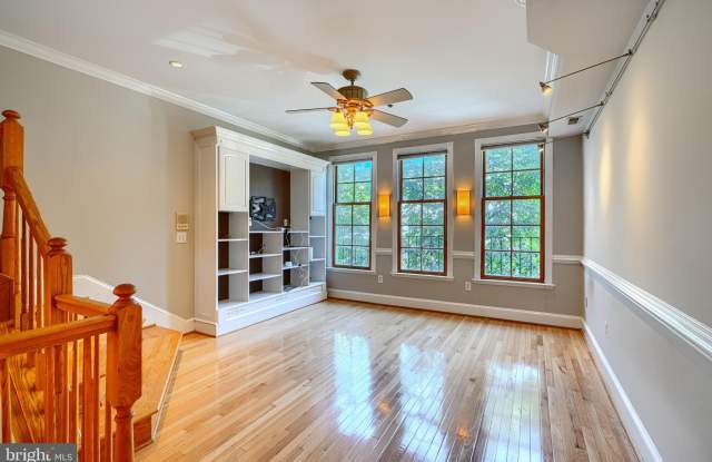 706 S BOND Street photos photos