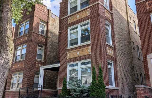 2619 N Hamlin Avenue Gallery 2