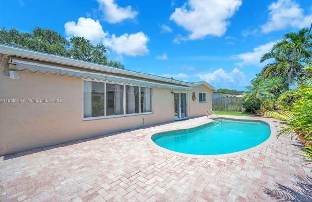 9200 SW 54th St photos photos