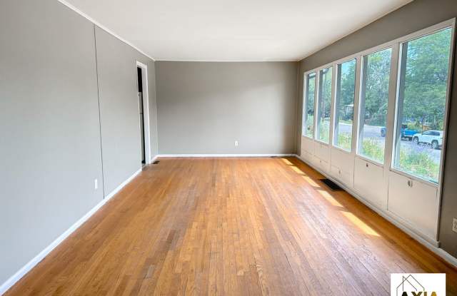 Million Dollar Views for Fall Pre-Lease! Gallery 3