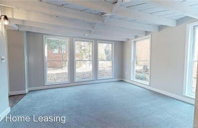 428 Hawthorne Lane #6 Gallery 4