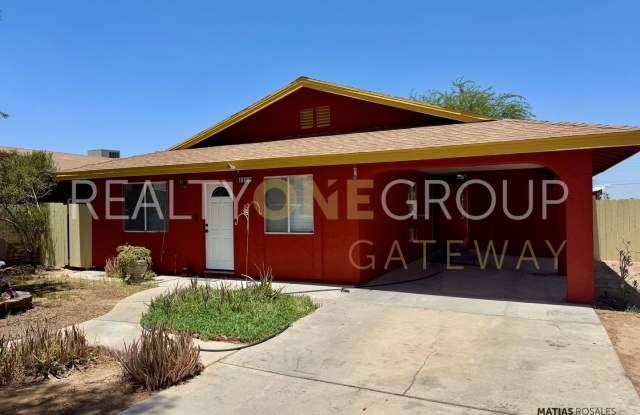 Close to San Luis Downtown - 3 Bedroom home with fenced lot. photos photos