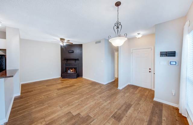 Welcome to this charming 2-bedroom, 2-bathroom home located in the heart of Baton Rouge - 7744 Lasalle Avenue, Baton Rouge, LA 70806 Welcome to this charming 2-bedroom, 2-bathroom home located in the heart of Baton Rouge - 7744 Lasalle Avenue, Baton Rouge, LA 70806