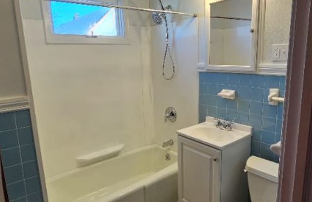 293 linden ave 2nd flr - 293 Linden Avenue, Buffalo, NY 14216