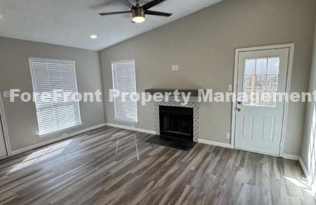 5629 Lochmoor photos photos