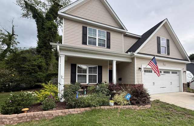 4 Bedroom house minutes from Haymont! photos photos
