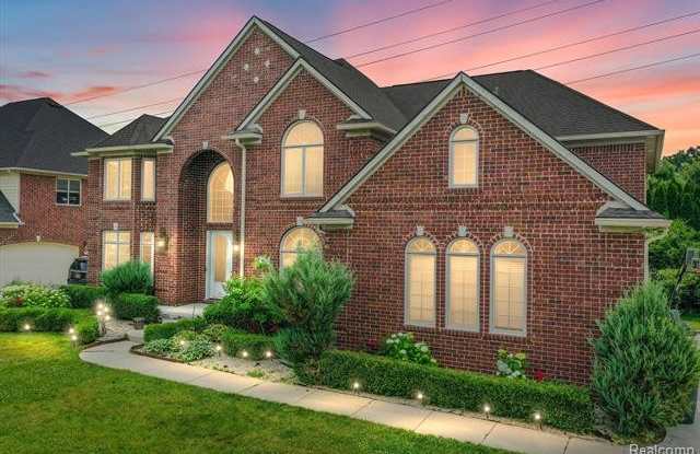 54426 PELICAN Lane - 54426 Pelican Lane, Macomb County, MI 48315