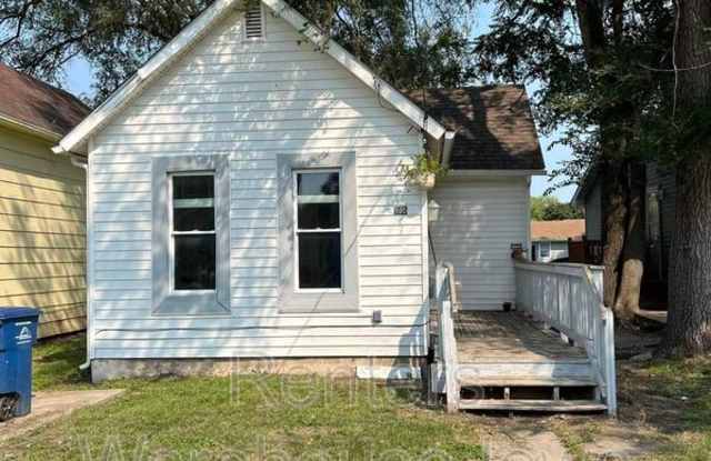 905 SE 9th photos photos