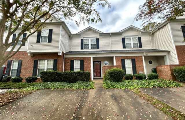 137 Ross Moore Avenue - 137 Ross Moore Avenue, Charlotte, NC 28205