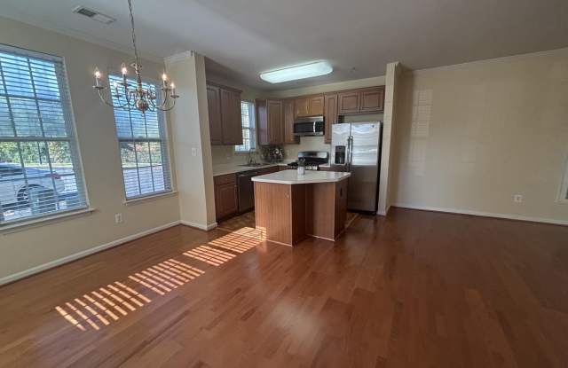 21197 MCFADDEN SQ #101 Gallery 3