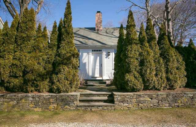 3 Webster Court - 3 Webster Street, Newport, RI 02840