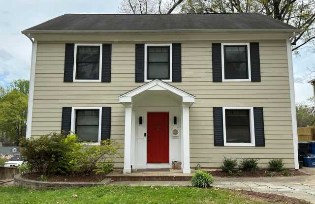 Fully remodeled 4BR 2.5BA colonial in 4 corners area of Silver Spring photos photos