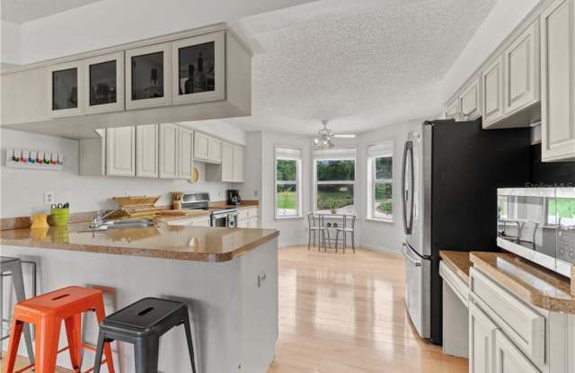 3203 PINEVIEW DRIVE Gallery 3