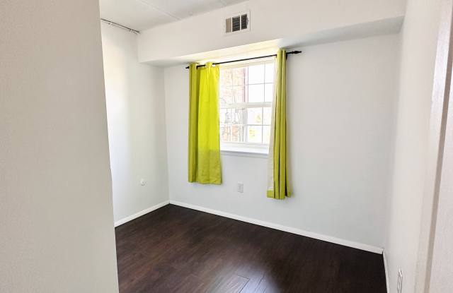 1806 Valley Dr Gallery 4