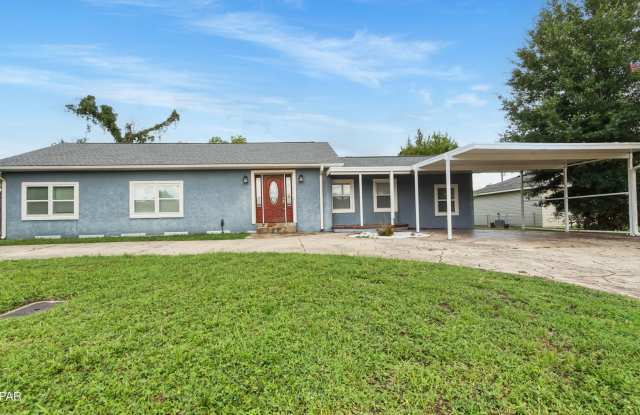 205 N Macarthur Avenue photos photos