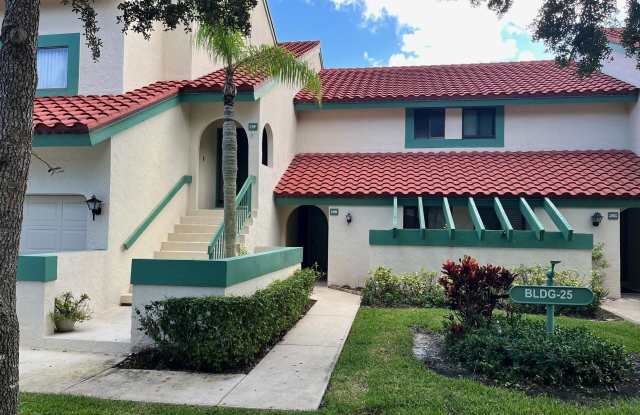 25 Lexington Lane W Gallery 1