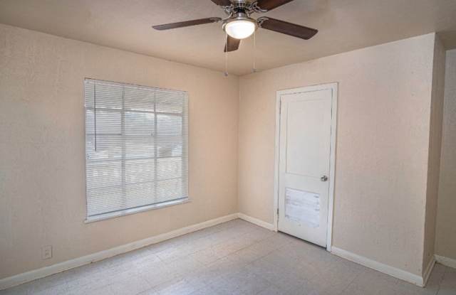 Cozy Remodeled Home Near Downtown Gallery 4