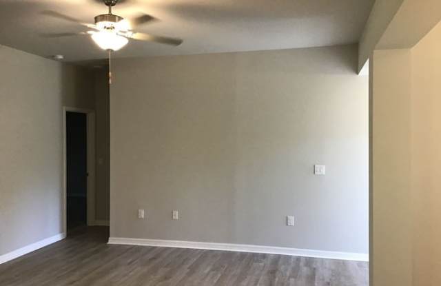 5052 Sago Palm Road Gallery 4