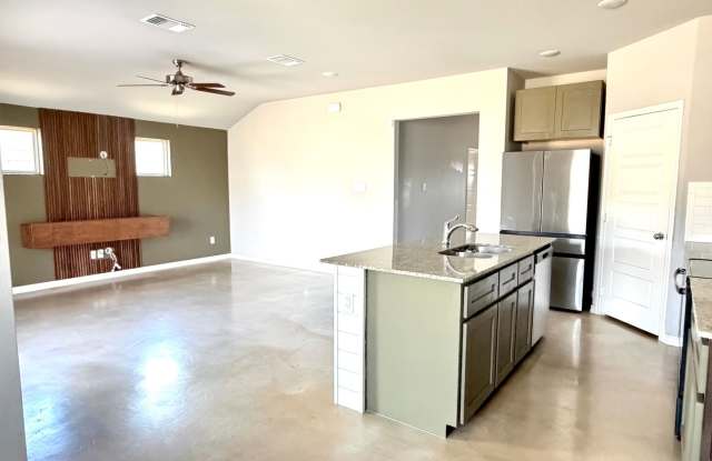 1459 Dryden Ave.. Call LONGHORN PROPERTIES @ 254-526-0382 for details - **Move In Special - $500 Off First Full Months Rent** Gallery 4