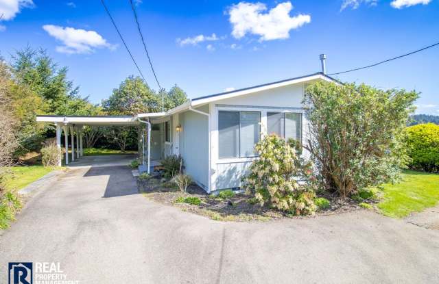 Charming 2 Bedroom! Stunning Views! photos photos