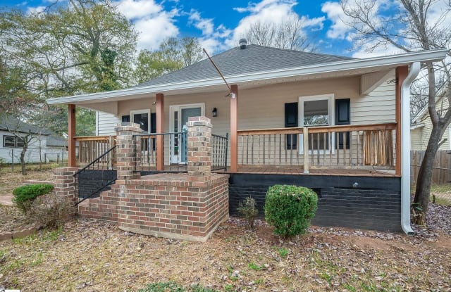 15 N Vance Street - 15 North Vance Street, Greenville, SC 29611 15 N Vance Street - 15 North Vance Street, Greenville, SC 29611