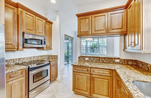 5035 Vine Cliff Way W - 5035 Vine Cliff Way West, Palm Beach Gardens, FL 33418