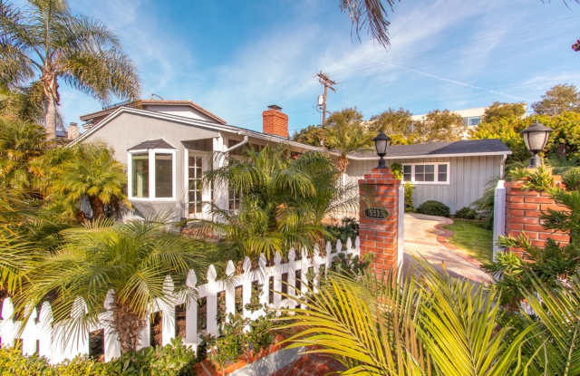 Charming 3 Bed/2 Bath Home in Bird Rock/ La Jolla- 1 Block from the Ocean! photos photos