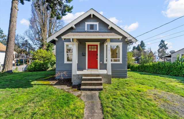 Spacious Tacoma Rental Featuring Large Yard  Entertainer’s Deck photos photos