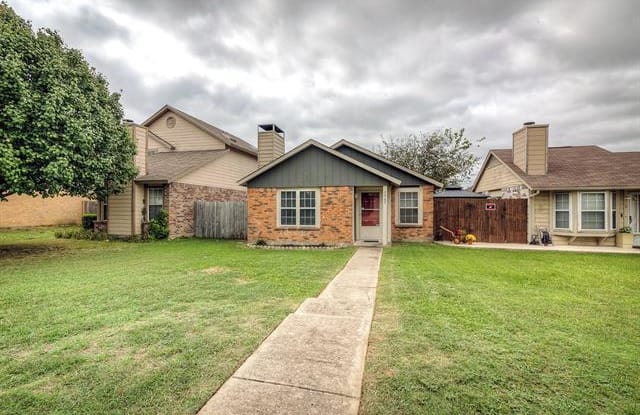 9965 Pack Saddle Trail - 9965 Pack Saddle Trail, Fort Worth, TX 76108
