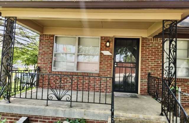 1404 N Riley Avenue photos photos