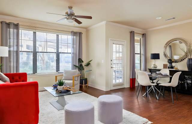 Ladera Apartment Homes Gallery 2
