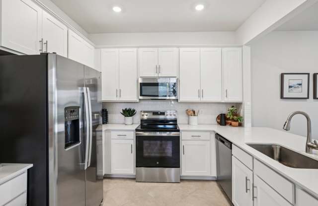 Adela at Orange Blossom - Townhomes & Apartments Gallery 2