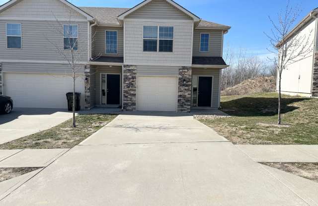3 Bed | 2.5 Bath | 1 Car Garage Townhome in Grain Valley w/ Move In Special photos photos