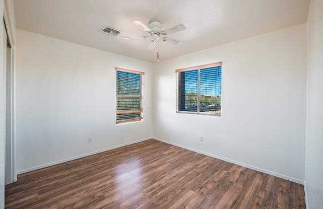 6479 W Freeway Ln Gallery 4