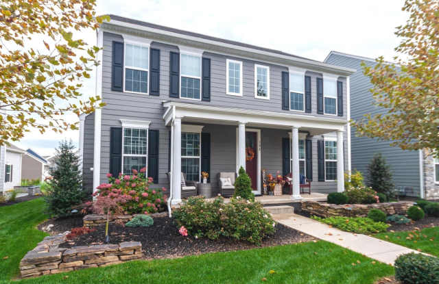 132 PICKERING LANE photos photos