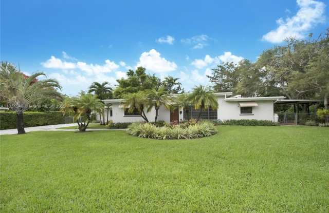 7825 SW 98 St photos photos