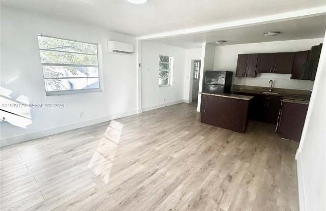 411 NW 97th St photos photos