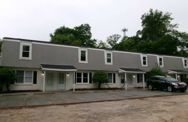 RENT SPECIAL - 2 bedroom townhome walking distance to the Waterfront photos photos