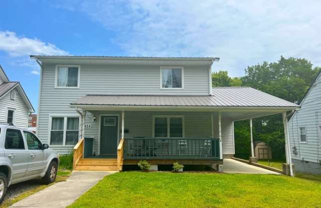 414 Hill Street - 414 Hill Street, Farmville, VA 23901