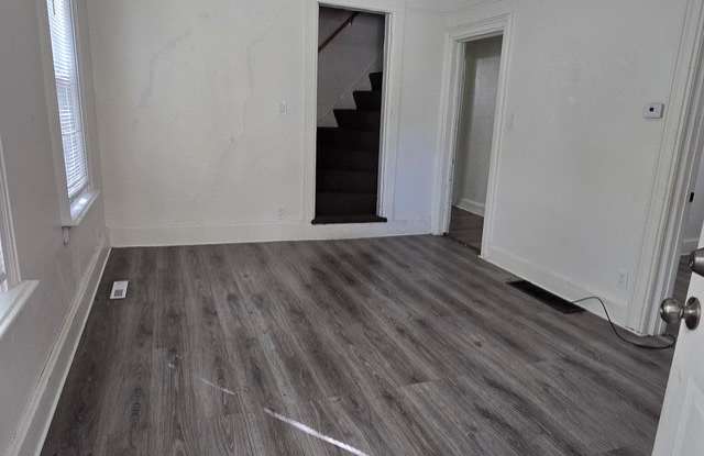 515 W Ring St photos photos