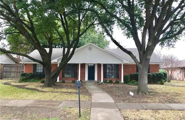2004 Newcastle Circle - 2004 Newcastle Circle, Plano, TX 75075