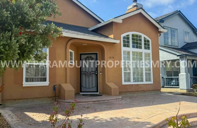 1629 Beacon Hill Drive photos photos