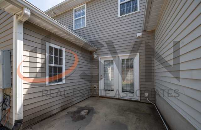 Spacious 3BR, 2.5BA Townhome in Chapel Hill Gallery 4