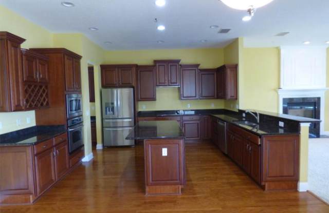 7725 Watermark Lane South Gallery 4