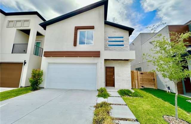 2711 Harmony Street photos photos