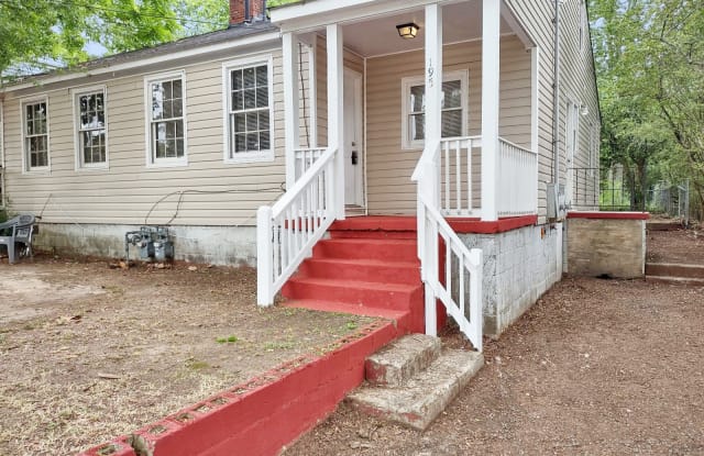 195 Hedges St SE photos photos